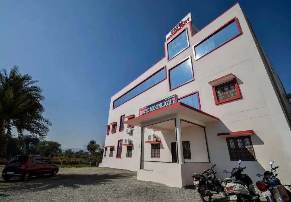 Hotel Moonlight By OYO Rooms