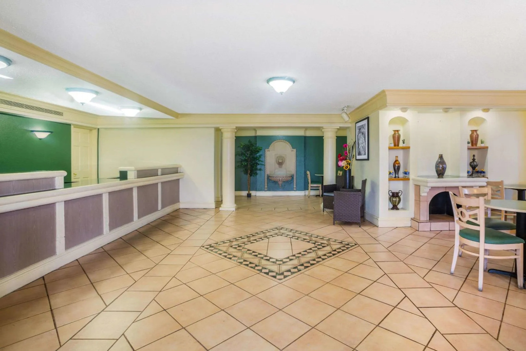 Hotel photo 13