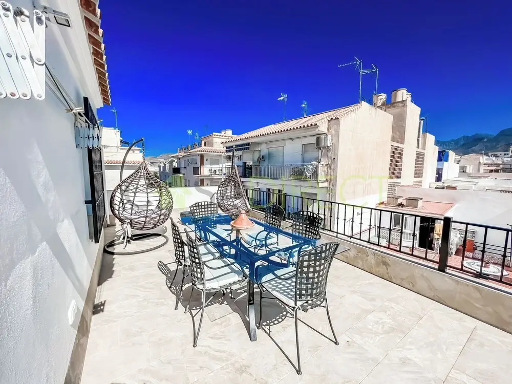 Cd-1382 Two Bedroom Apartment With Terrace