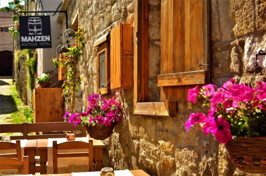 Mahzen Alacati Butik Otel