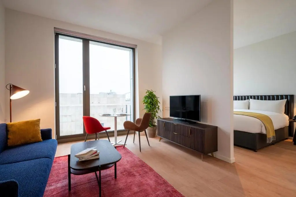 1 Bedroom Apartment