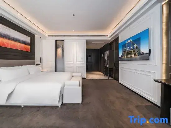 Superior Double room (full double bed)