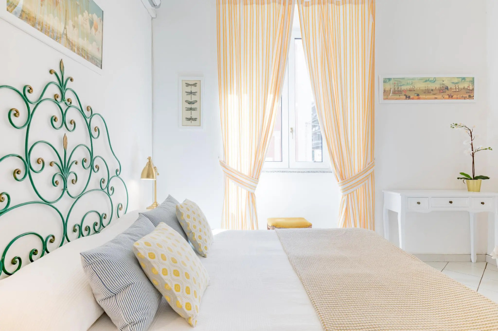 Classic Double room (full double bed)