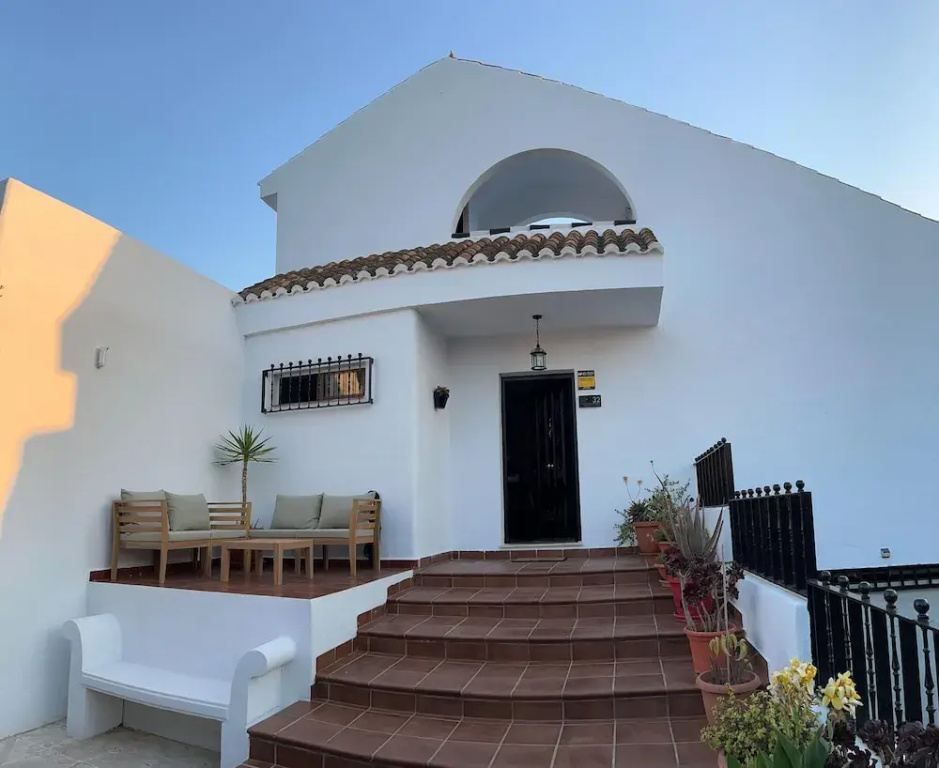 Pleasant Studio House in Front of the Beach