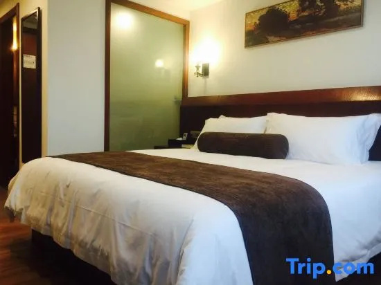 Premier room