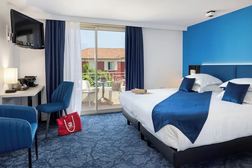 Superior room with balcony
