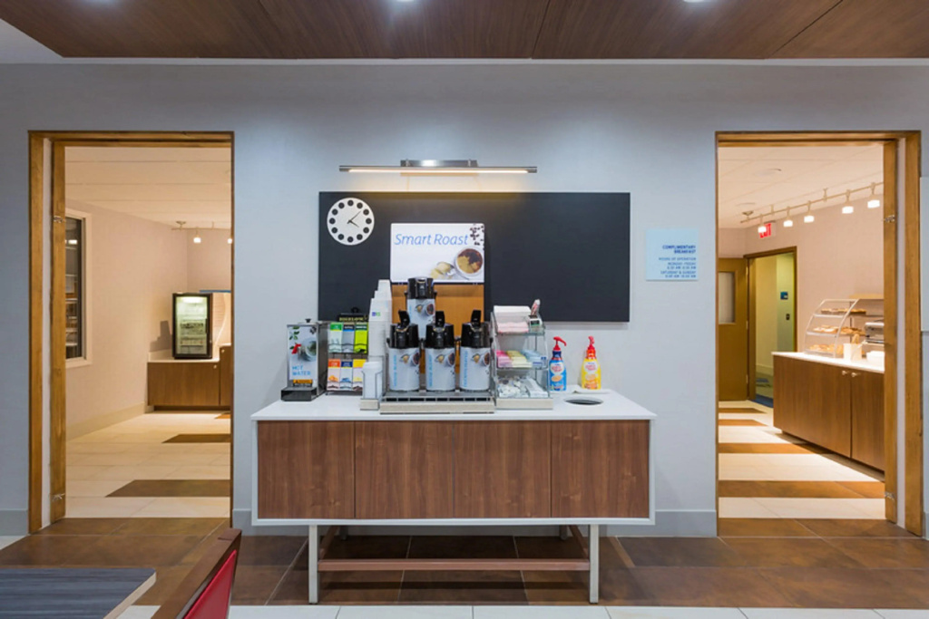 Lobby & Reception