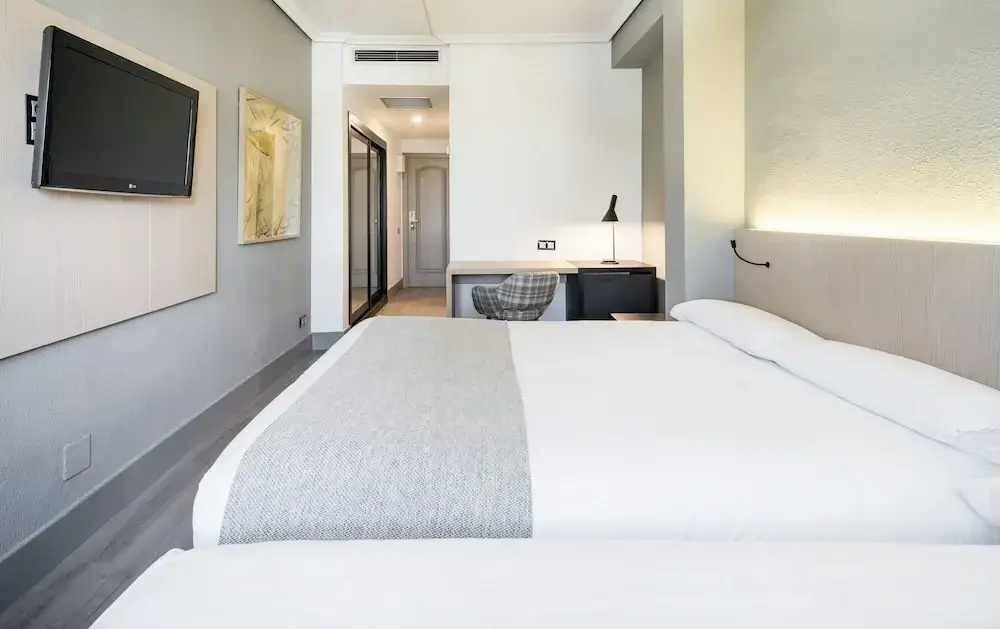Hotel ILUNION Las Lomas - Chambres