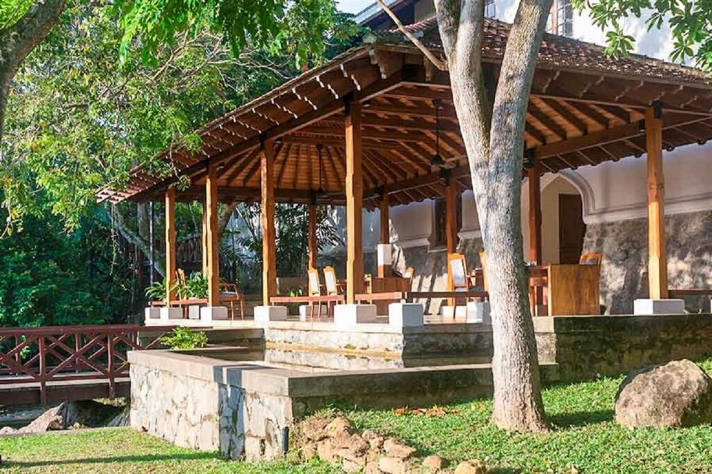 Saman Villas