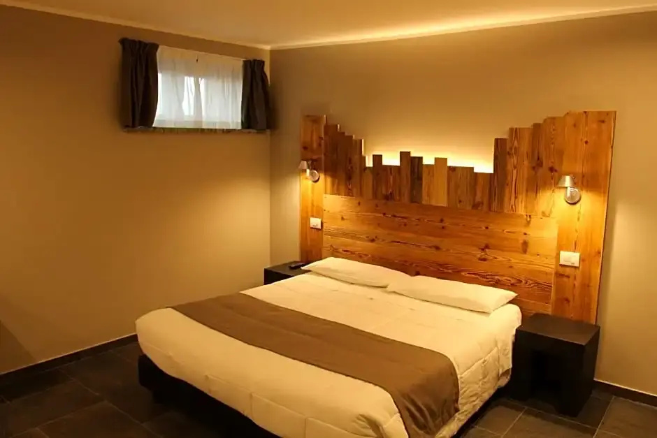 Economy room