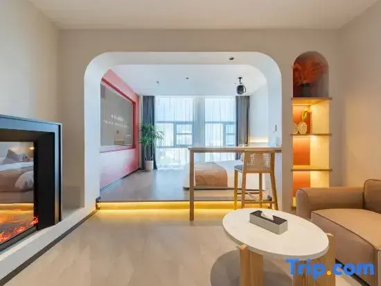 Luxury Suite