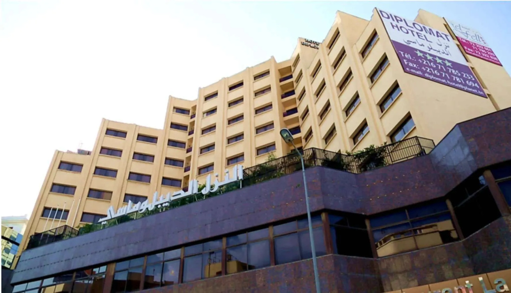 Hotel Diplomat — фото