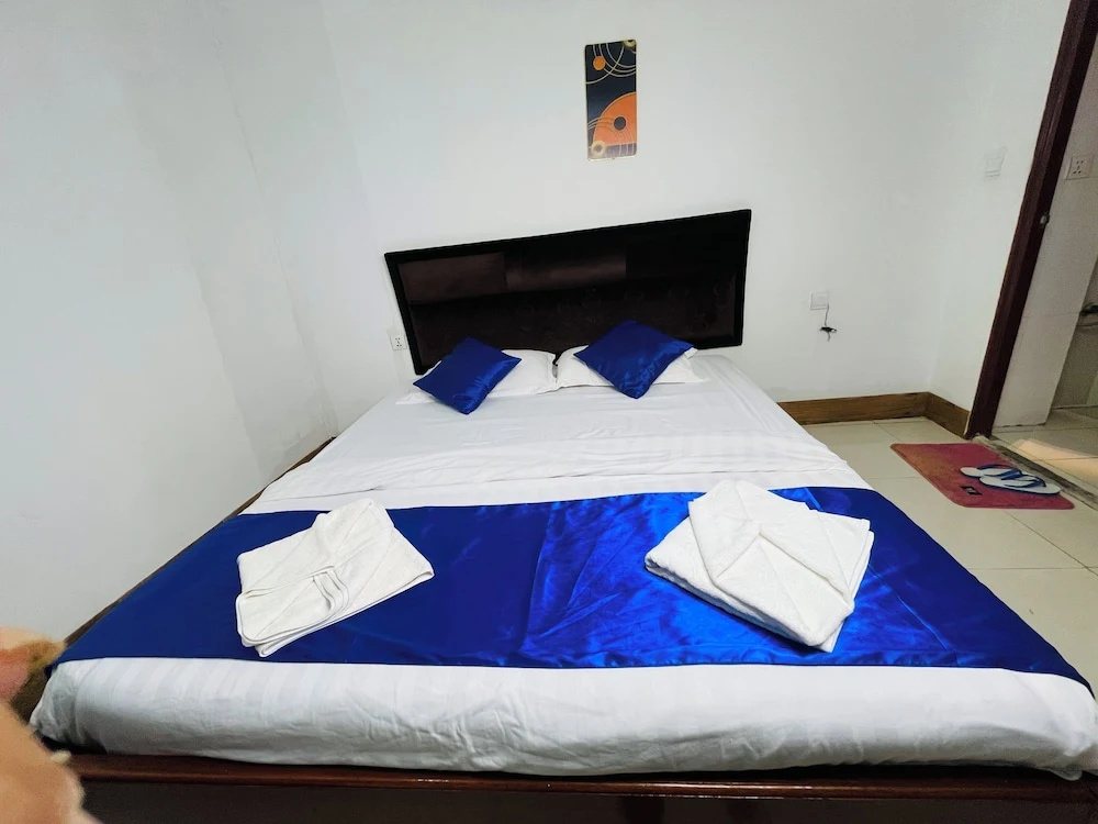 New Season Riverside Hotel - Chambres
