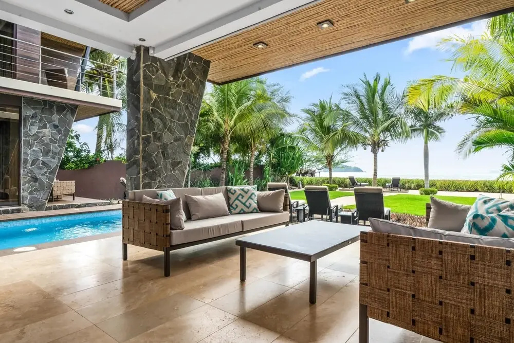 Beachfront Villa - Sunsets and Daily Maid Service - фото 11