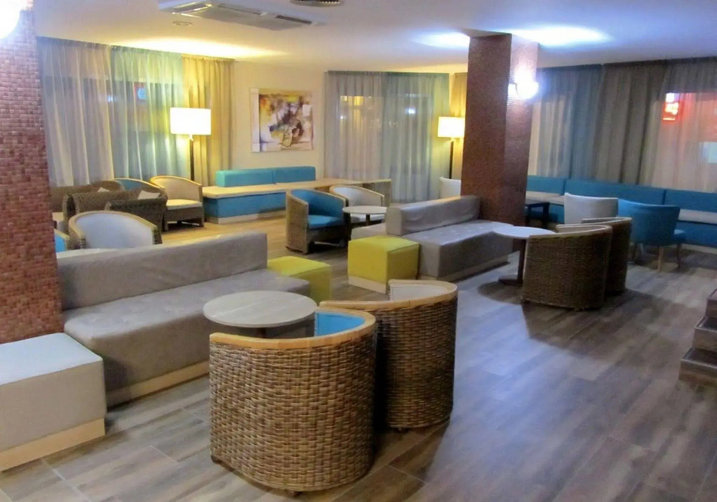 Hotel photo 2