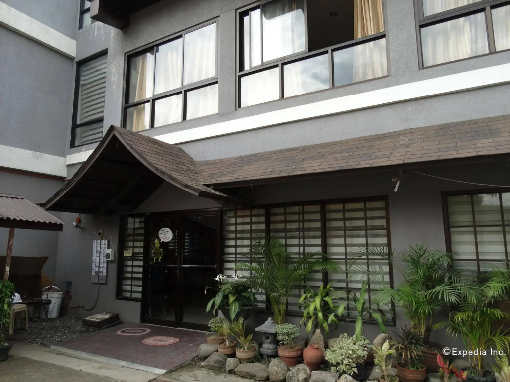 D'Japanese Tunnel Family Resort