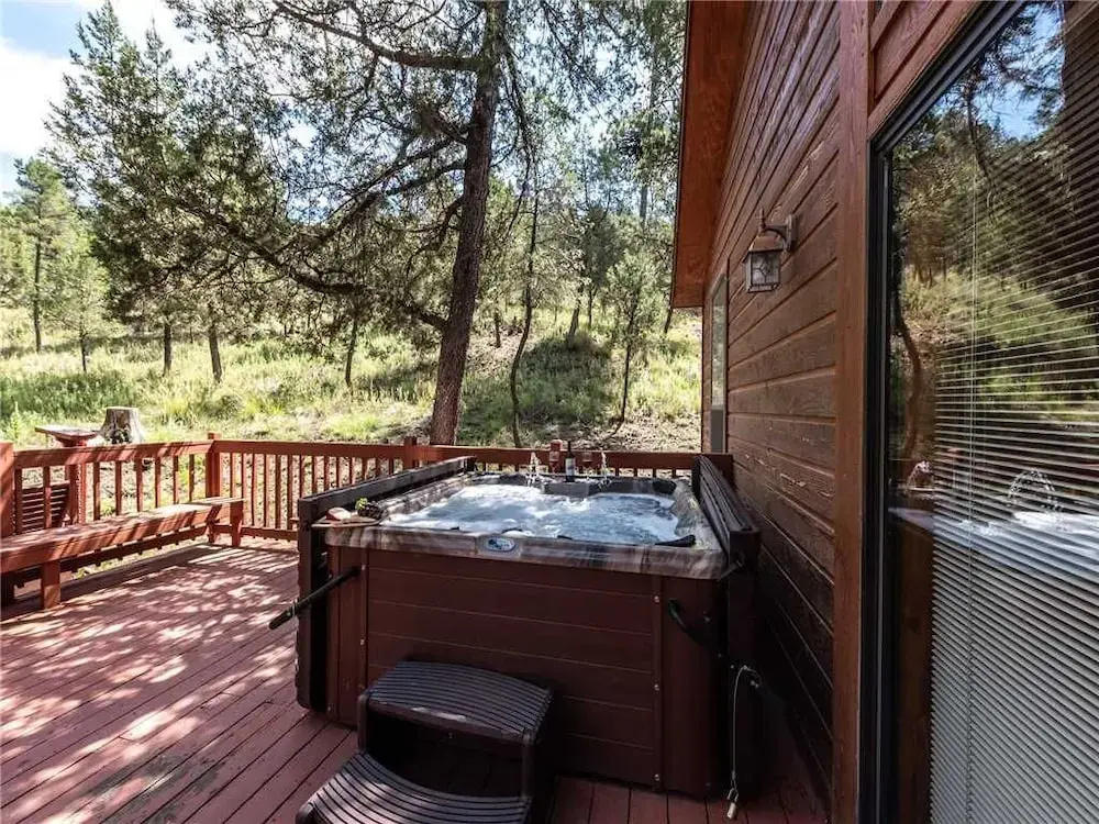 Homers Hideaway - Three Bedroom Cabin