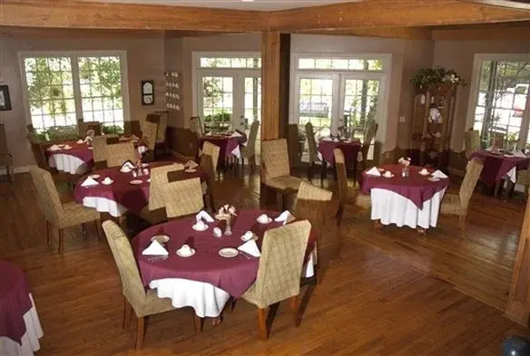 Eight Gables Inn - Général