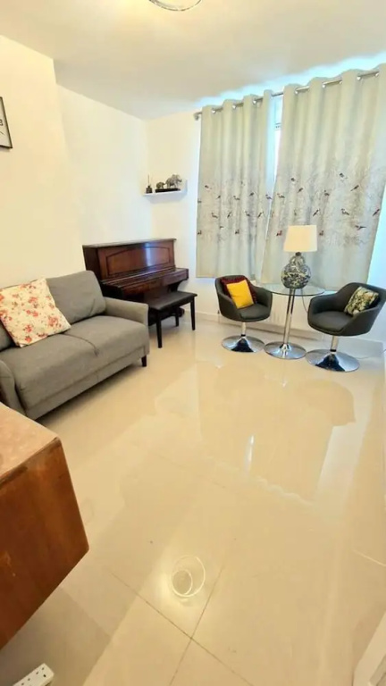 Modern 3-bed House in Surrey Quays