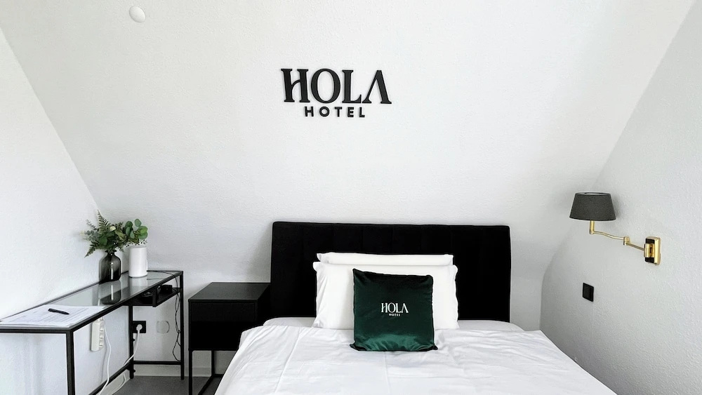 Hola Hotel — 5