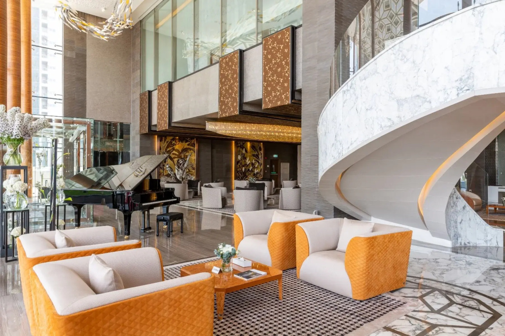 The Bentley Luxury Hotel and Suites — фото