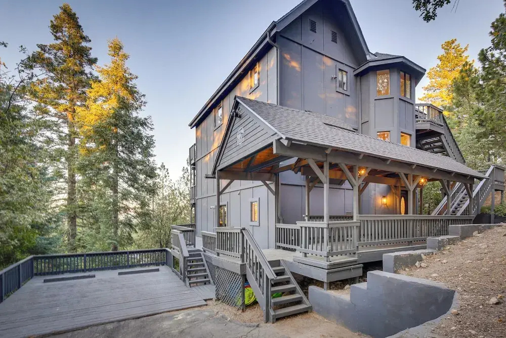 Lake Views & Game Room! Lake Arrowhead 3-king Gem