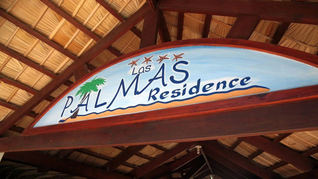Las Palmas Residence