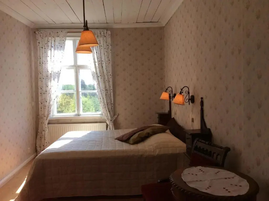 Standard Double room with garden view (full double bed)