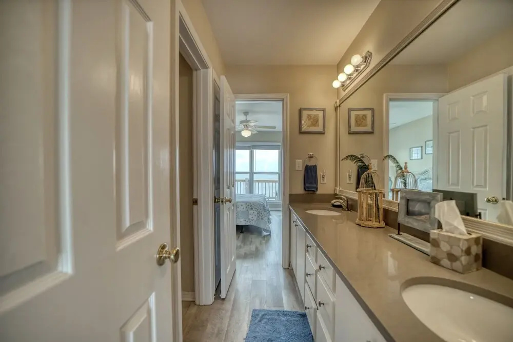 Rainbows End - Gulf Front! Enjoy The Sun On Your Shoulders While You Laze On The Deck. 4 Bedroom Home by RedAwning