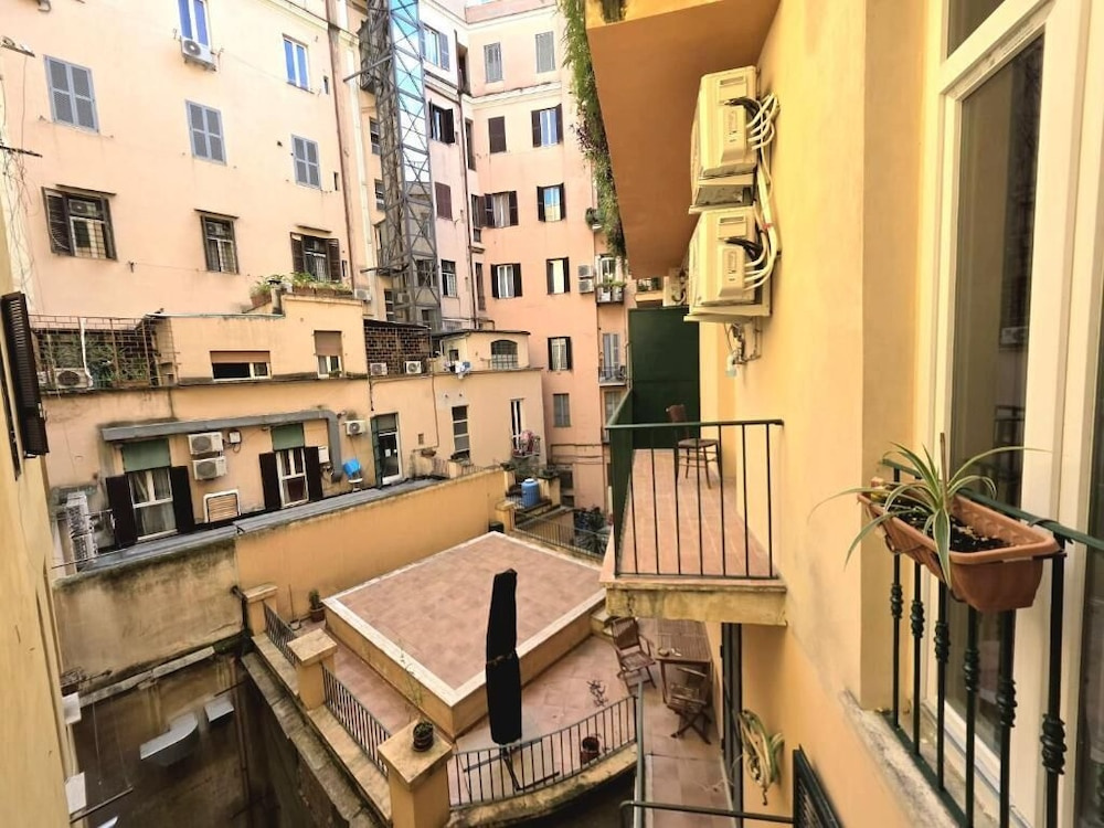 Victoria Suites