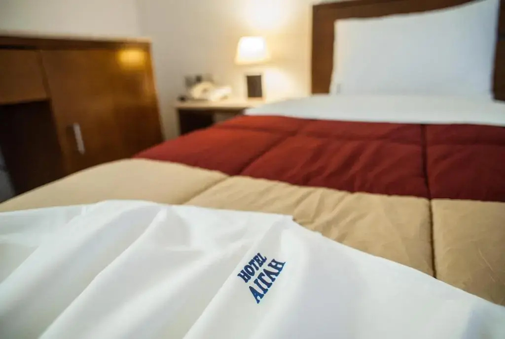 Standard Double room with sea view (full double bed)