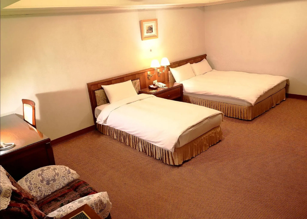Standard Triple room