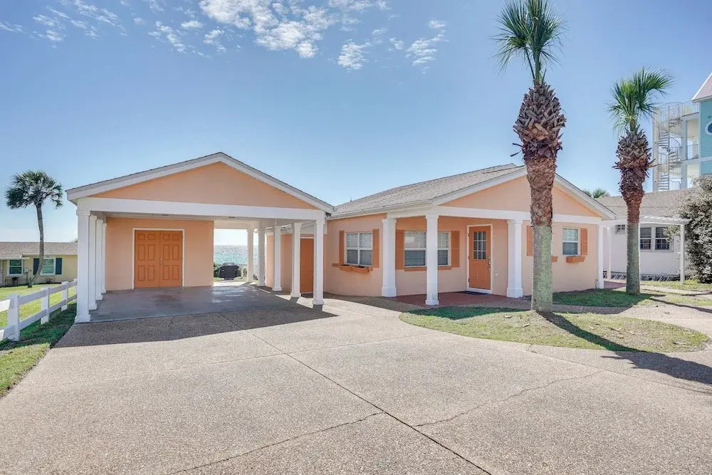Breezy PCB Retreat w/ Direct Beach Access!