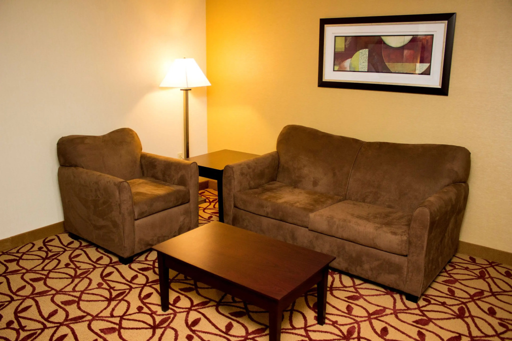 Lobby & Reception