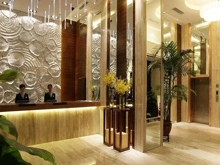 Lobby & Reception