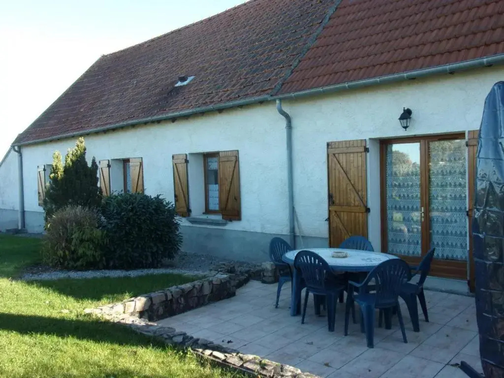 Gite Verneix, 4 Pieces, 6 Personnes - Fr-1-489-83