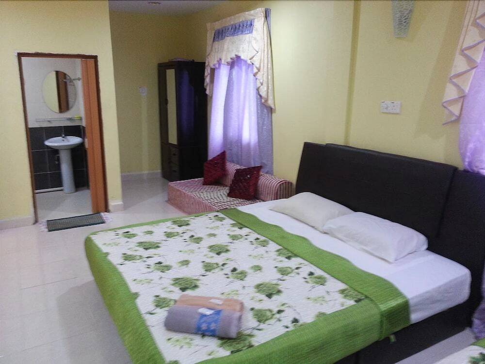 Mnr Motel