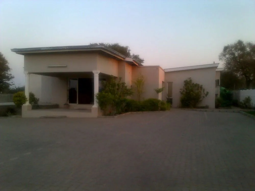 Comfort Palace Guesthouse Kasane