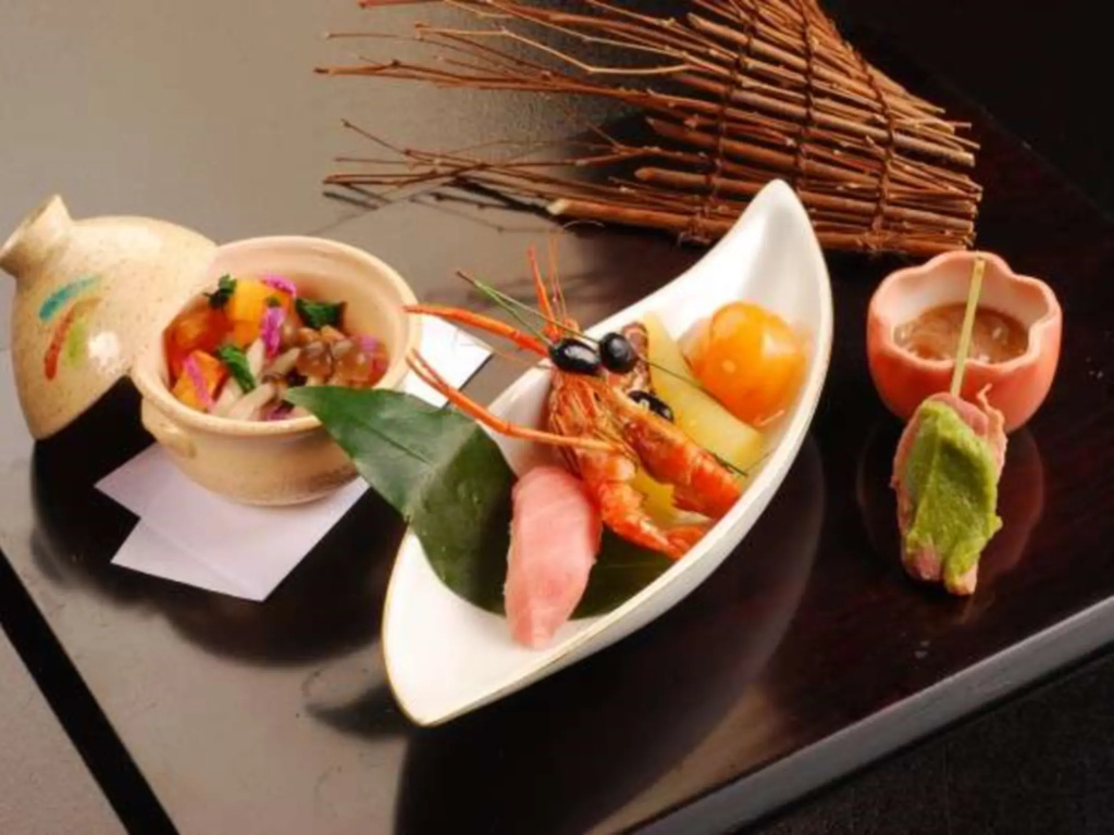 Food & Beverage