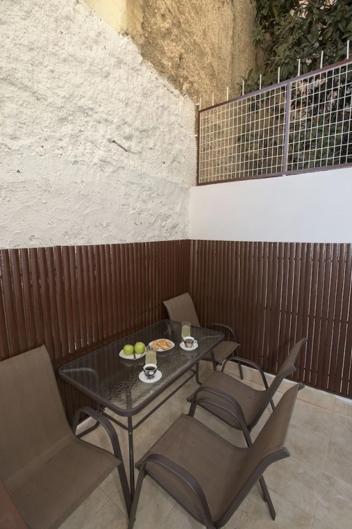 Spacious & Convenient Place near Acropolis Museum by GHH