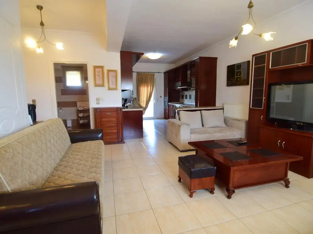 Frezia Maisonette by Travelpro Services