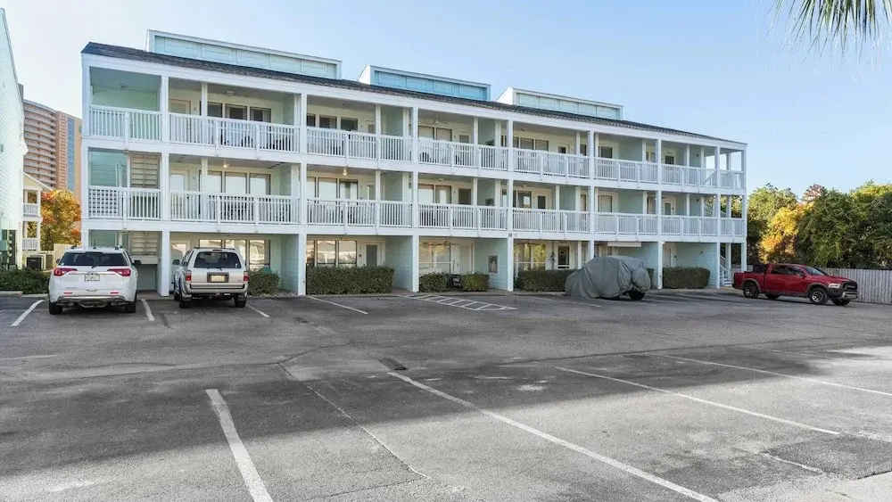 Steps to the Beach Pool, Tennis, & Putting Green Southwinds H12 by Avantstay