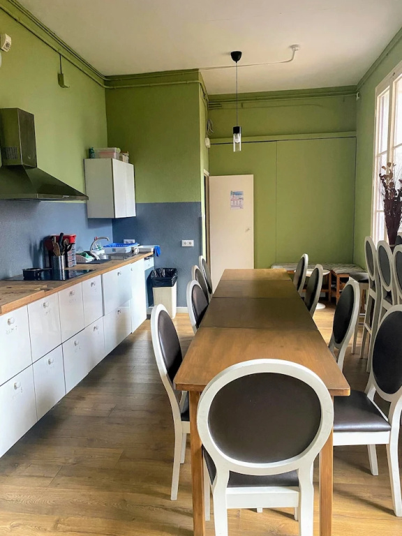 Double room (full double bed)