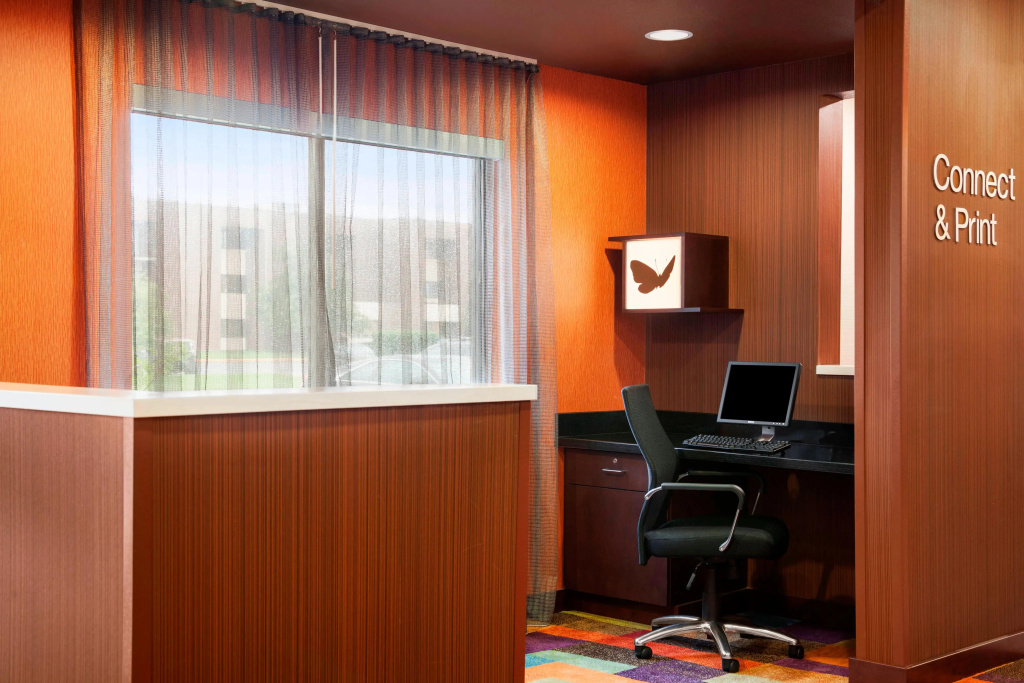 Lobby & Reception