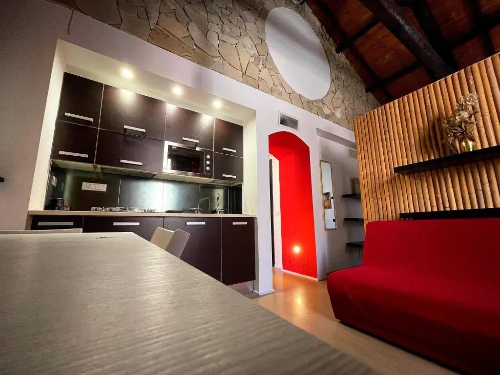 2 Bedrooms Penthouse Apartment with balcony