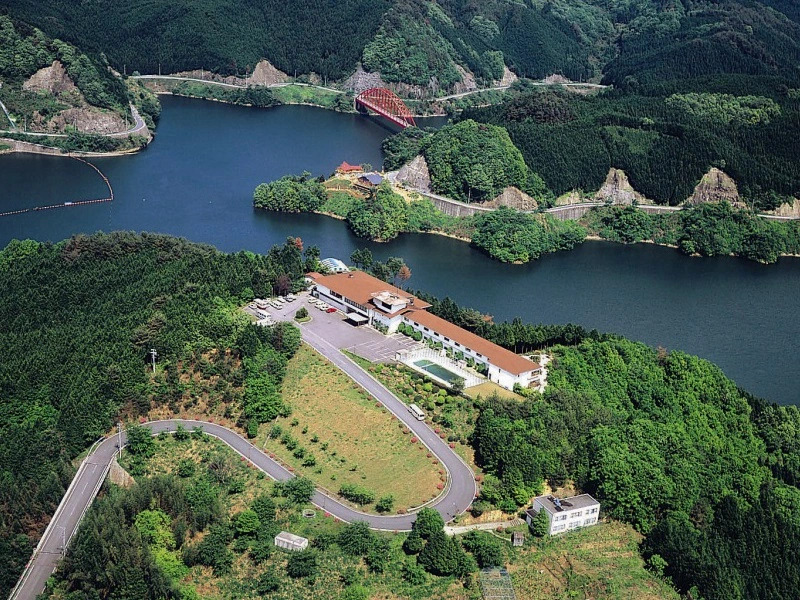 Superior Double room with lake view full double bed