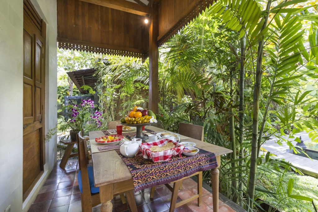 Balcony & Terrace