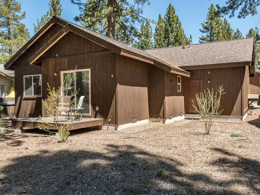 Brand New South Lake Tahoe Cabin by RedAwning