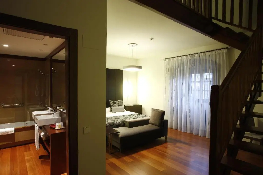 Luxury Suite