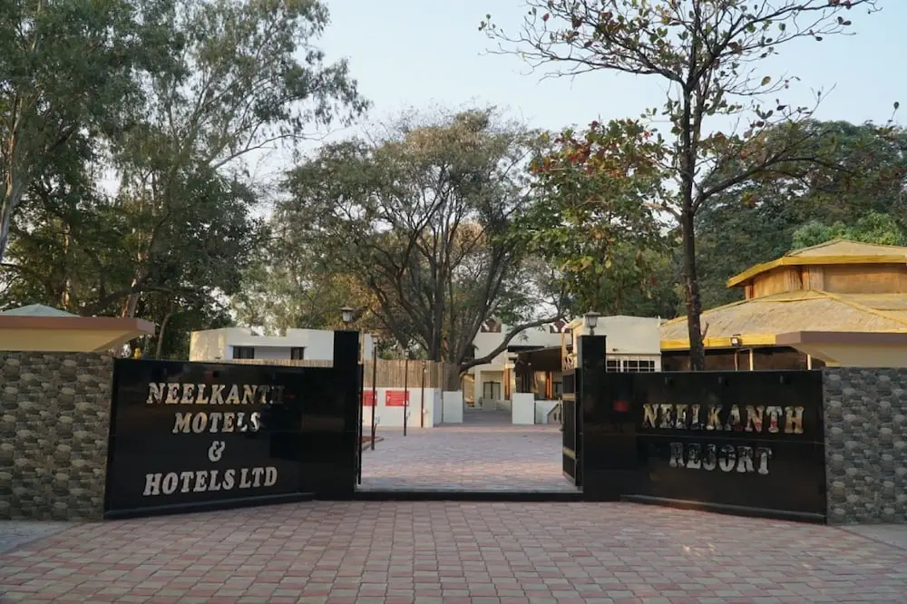Neel kanth Motels & Hotel